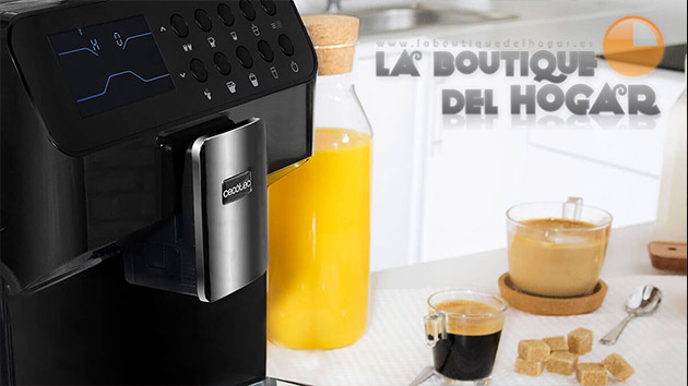 Cafetera Cecotec Power Matic-ccino 7000 de 19 Bares con depósito de leche