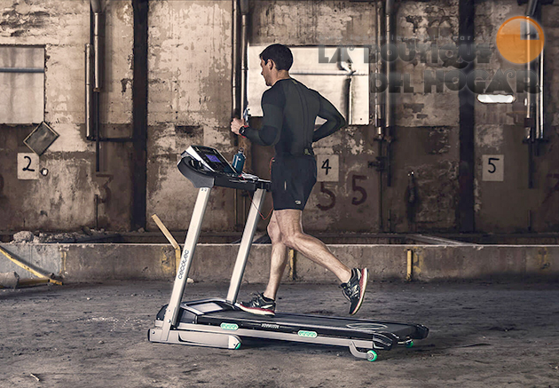 Cinta de Correr Profesional eléctrica plegable Extreme Track con 3 C.V. de potencia