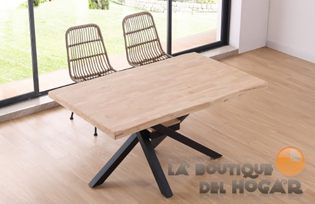 Mesa de comedor fija con patas metálicas y tablero de Roble Modelo Xena